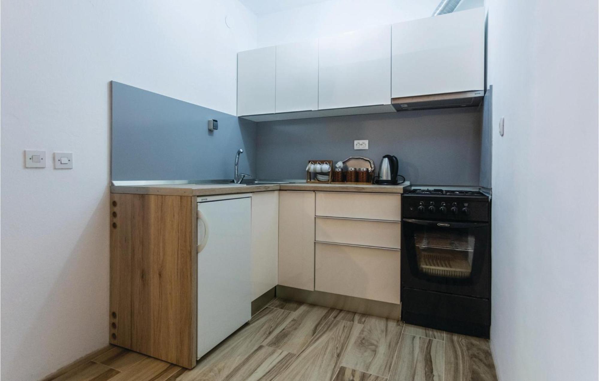 Awesome Apartment In Klek With Kitchen Esterno foto